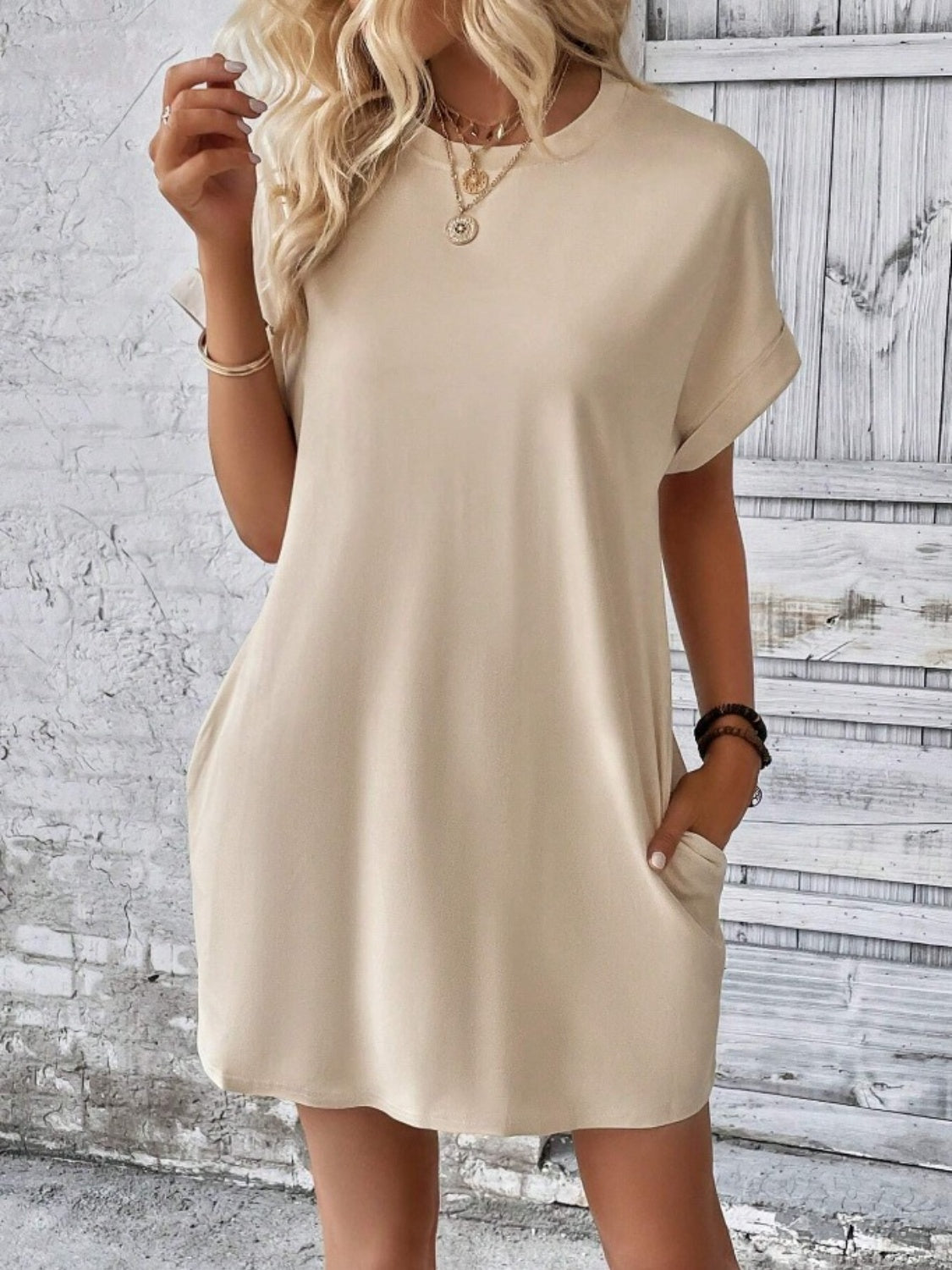 Pocketed Round Neck Short Sleeve Dress - So•phis•ti•hood Boutique