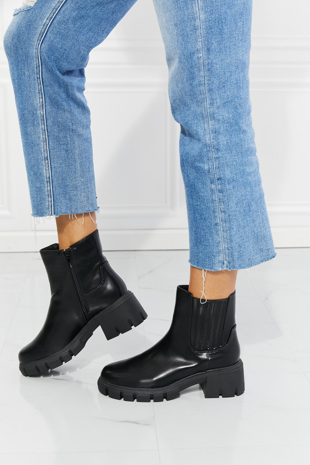 MMShoes What It Takes Lug Sole Chelsea Boots in Black - So•phis•ti•hood Boutique