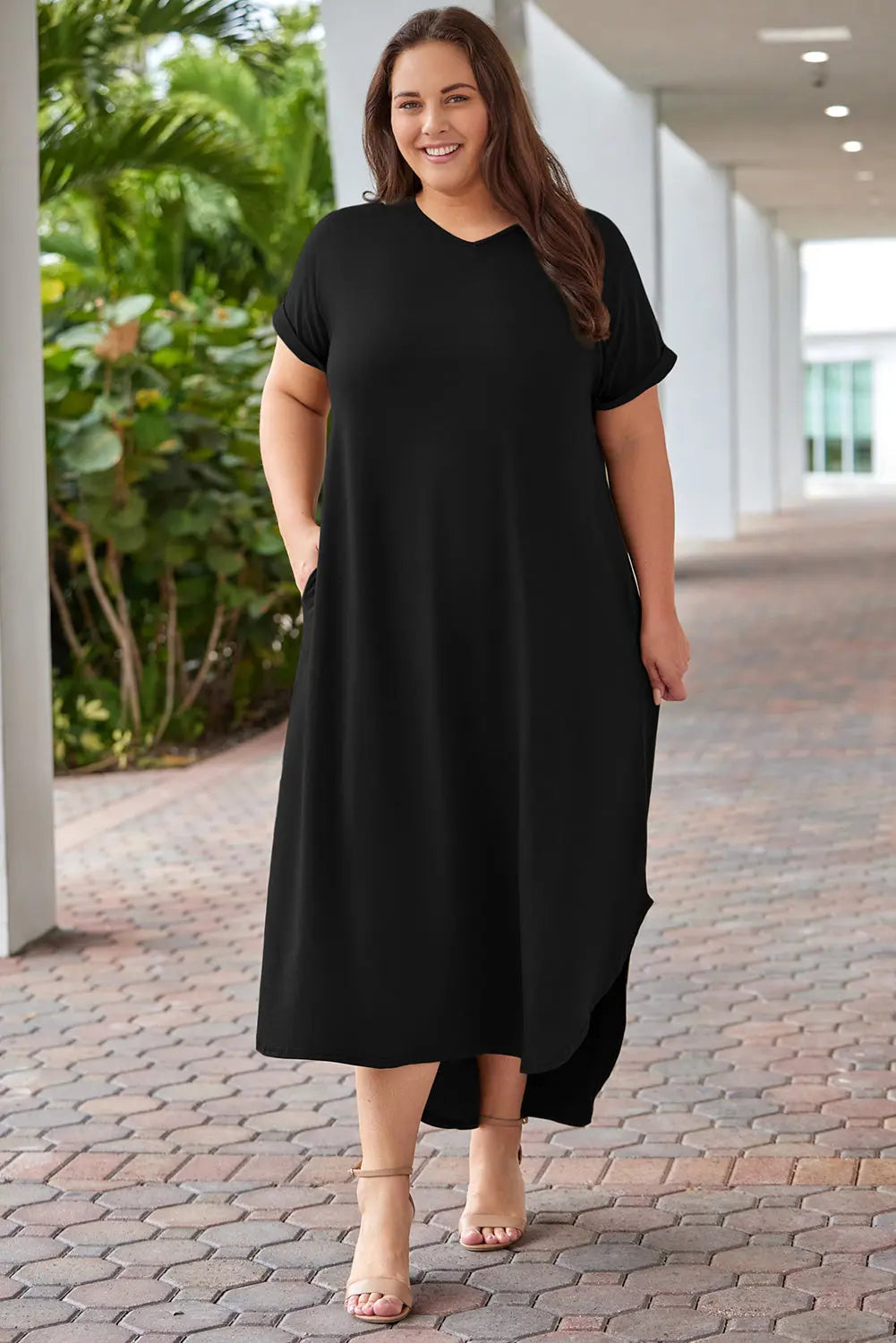 Plus Size V-Neck Short Sleeve Maxi Dress - So•phis•ti•hood Boutique