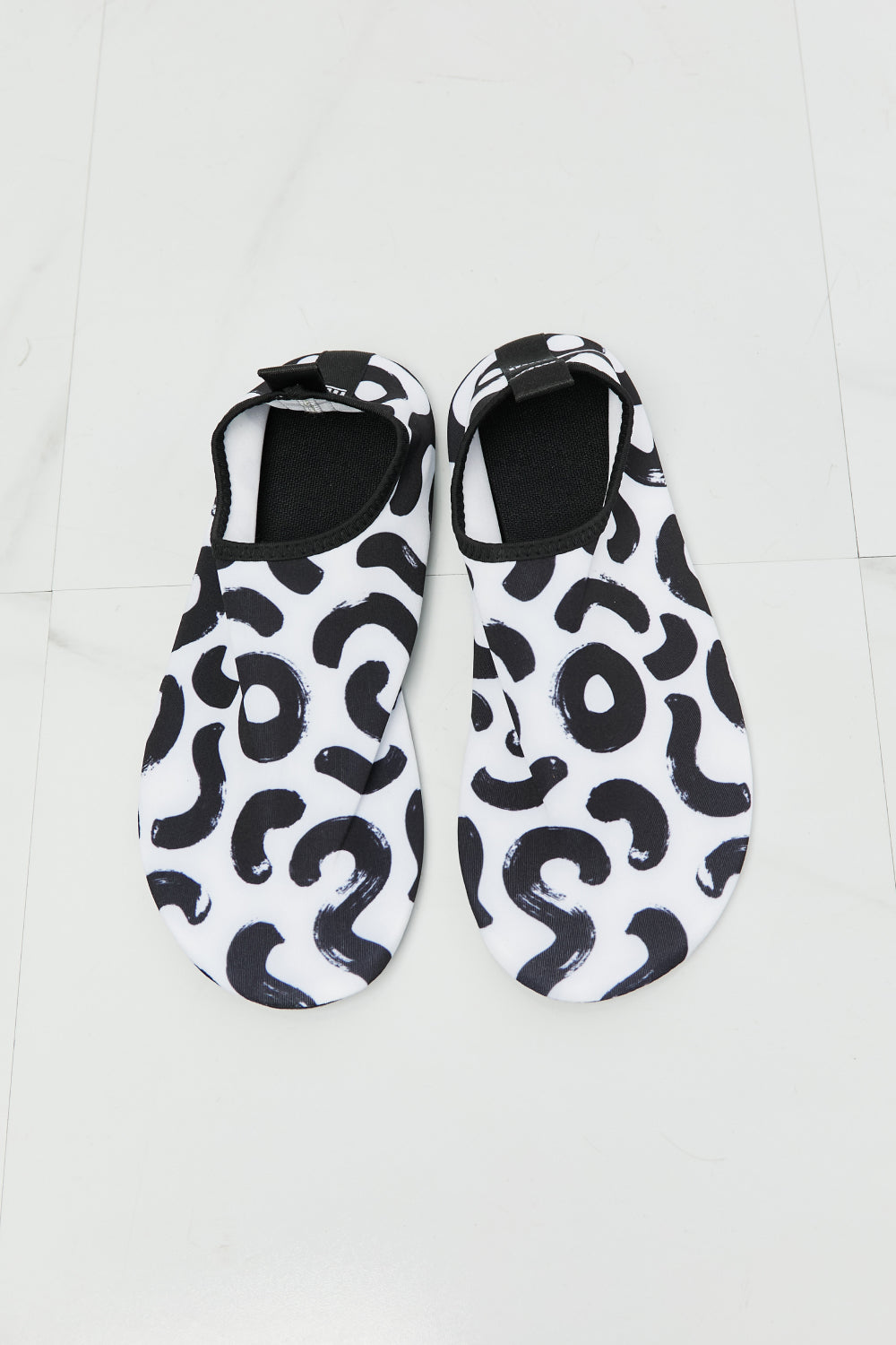 MMshoes On The Shore Water Shoes in White - So•phis•ti•hood Boutique