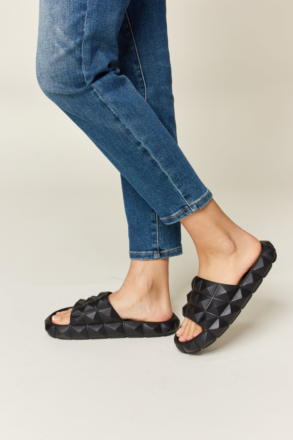 WILD DIVA Pyramid Stud Toe Band Footbed Sandals - So•phis•ti•hood Boutique