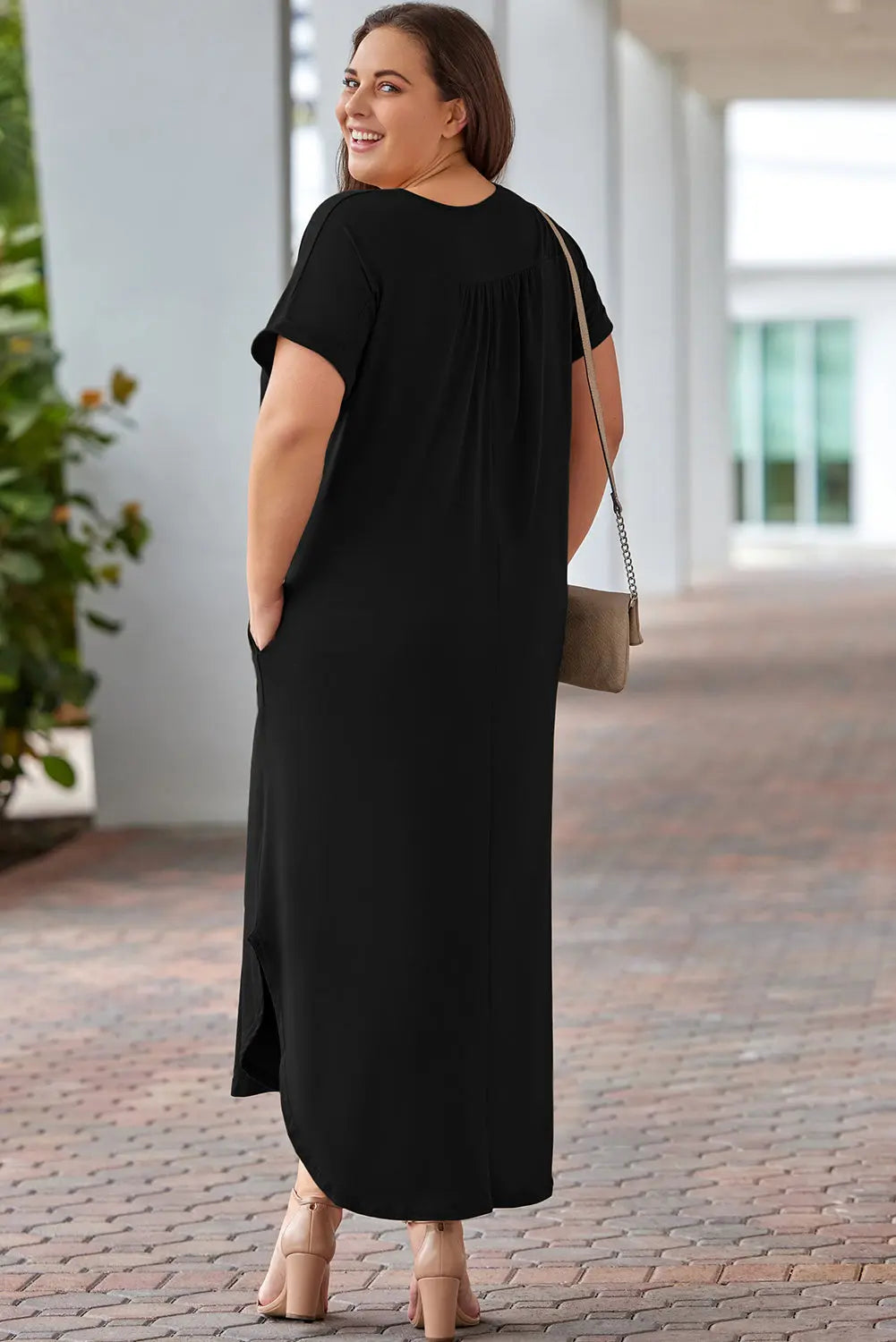 Plus Size V-Neck Short Sleeve Maxi Dress - So•phis•ti•hood Boutique