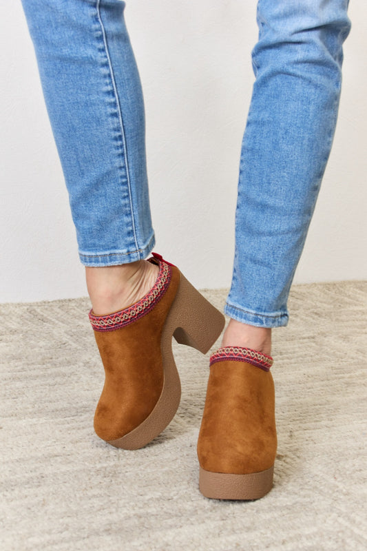 Legend Footwear Platform Suede Clog Heel - So•phis•ti•hood Boutique