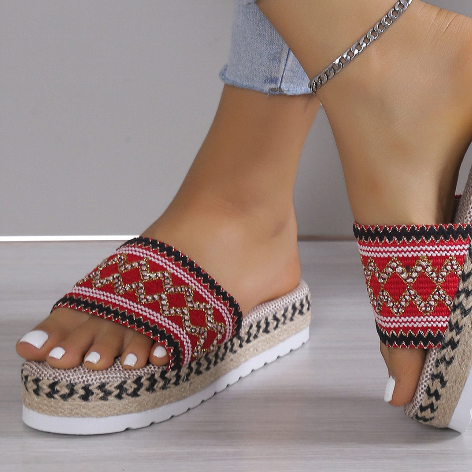 Geometric Weave Platform Sandals - So•phis•ti•hood Boutique