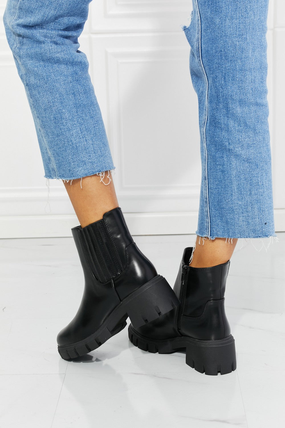 MMShoes What It Takes Lug Sole Chelsea Boots in Black - So•phis•ti•hood Boutique